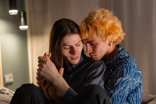 有关一对, 一起, 在家的免费素材图片