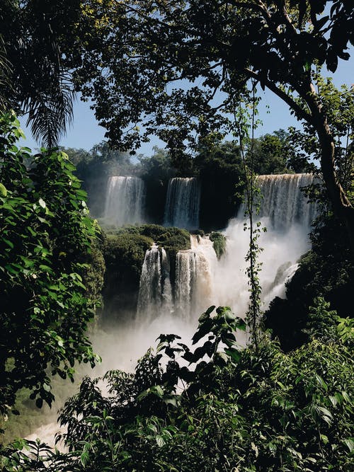 瀑布的延时摄影 · 免费素材图片