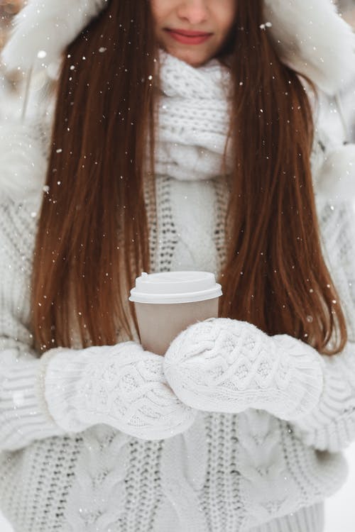 有关一杯咖啡, 下雪, 冬季的免费素材图片