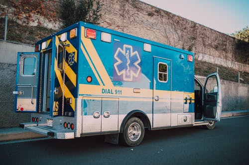 有关交通系统, 停, 救护车的免费素材图片