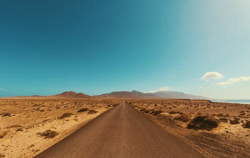 白天道路照片 · 免费素材图片