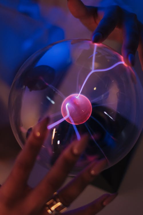 有关修手指甲, 女人, 戒指的免费素材图片