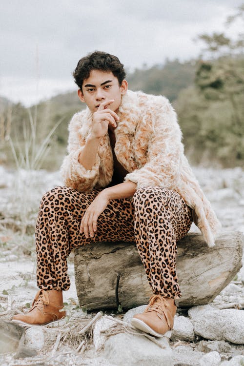 有关坐, 手托住下巴, 時尚的免费素材图片