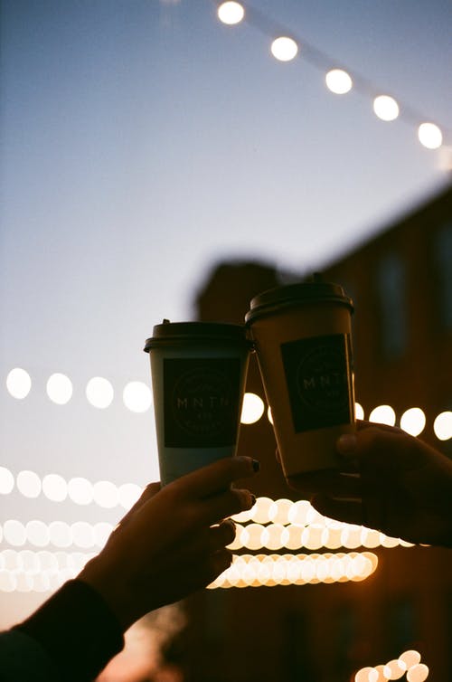 有关咖啡, 手, 握住的免费素材图片