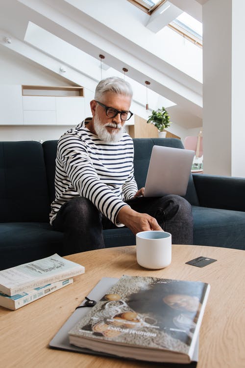 有关人, 圖書, 坐的免费素材图片