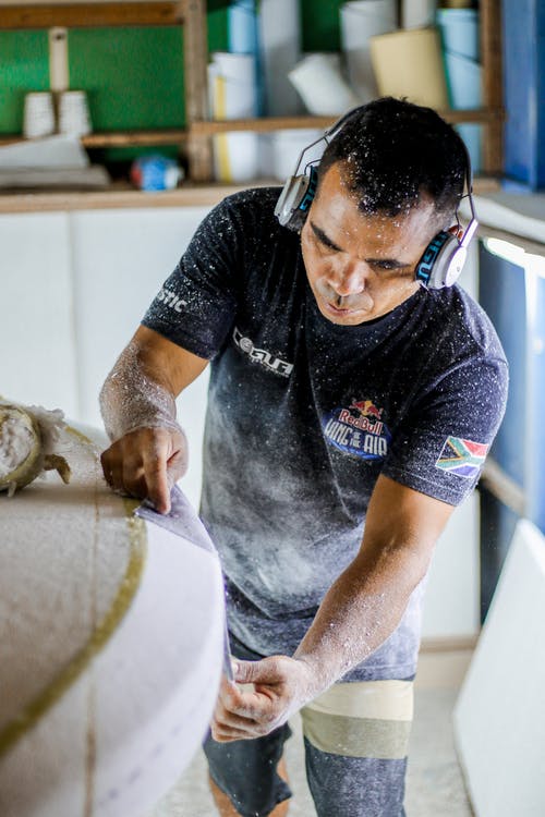 有关t恤, 人, 垂直拍摄的免费素材图片