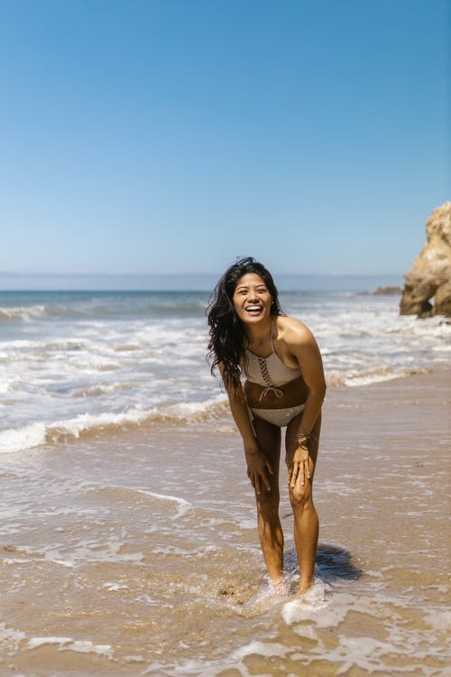 有关享受, 垂直拍摄, 大笑的免费素材图片