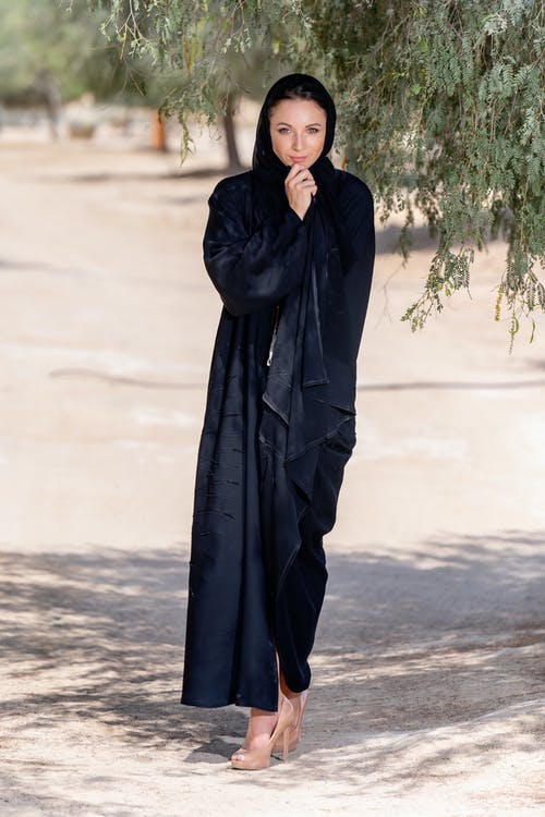 有关垂直拍摄, 女人, 漂亮的免费素材图片