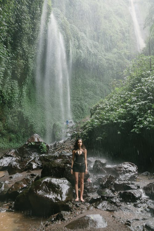 有关垂直拍摄, 天性, 女人的免费素材图片