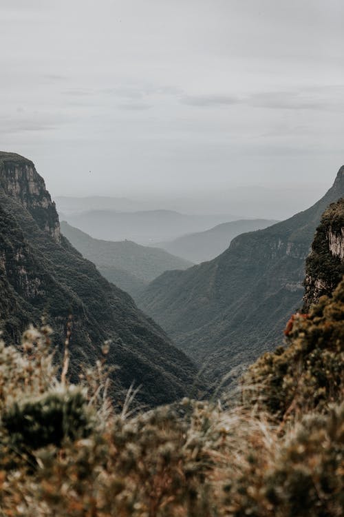 有关地平线, 天空, 山的免费素材图片