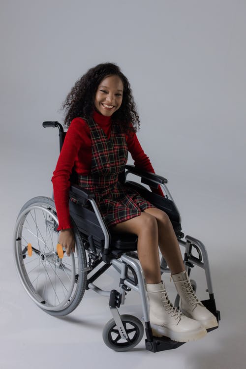 有关垂直的, 工作室拍摄, 年輕的免费素材图片