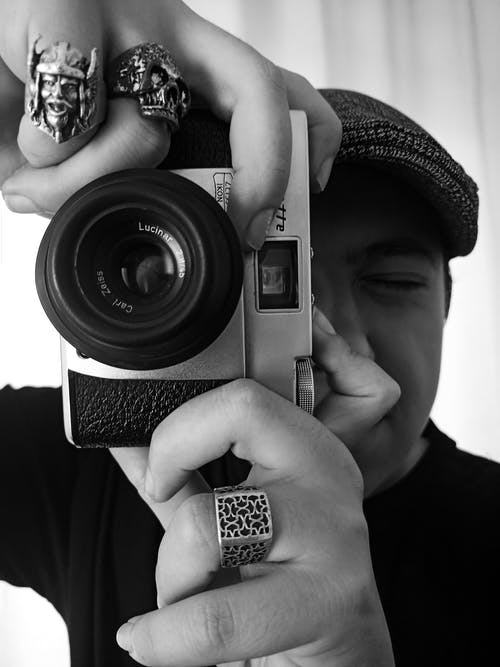 有关人, 單色, 垂直拍摄的免费素材图片