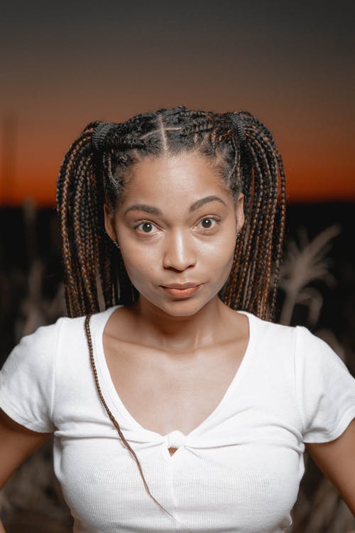 有关垂直的, 年輕, 擺姿勢的免费素材图片