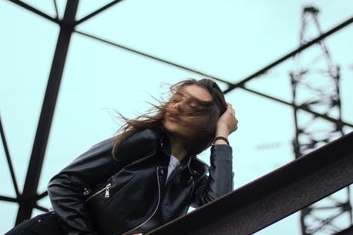 有关傳輸塔, 危險, 女人的免费素材图片