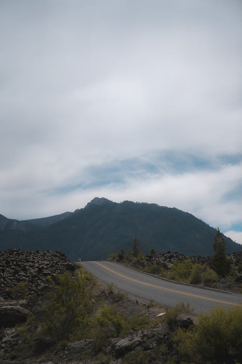 有关交通系統, 公路旅行, 垂直拍摄的免费素材图片