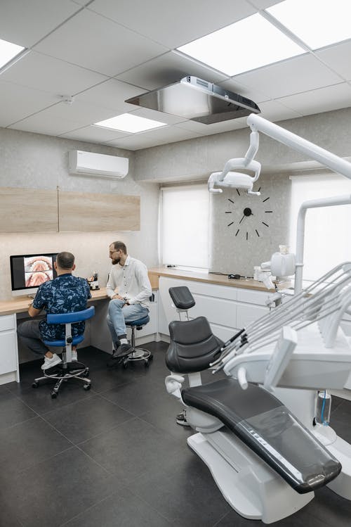 有关垂直拍摄, 室內, 牙科设备的免费素材图片