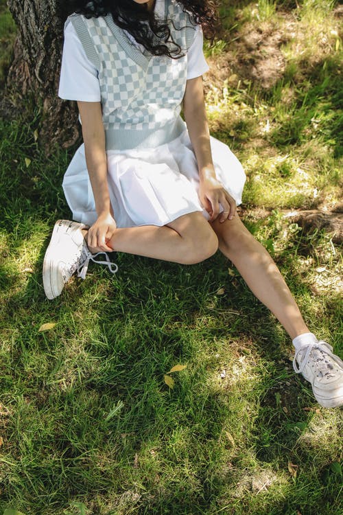 有关公園, 在地上, 坐的免费素材图片