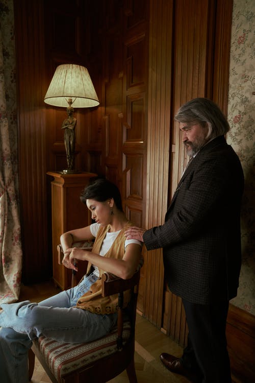 有关人, 休闲服装, 傷心的免费素材图片