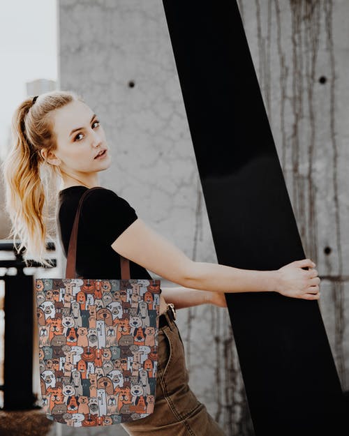 有关人, 垂直拍摄, 女人的免费素材图片