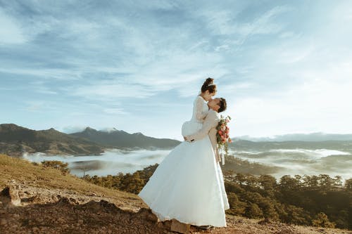 有关一對, 一束鲜花, 婚禮的免费素材图片