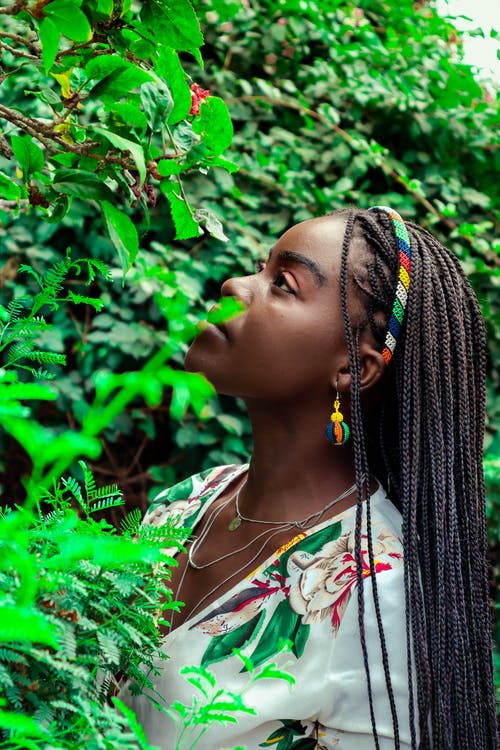 有关側面圖, 垂直的, 年輕的免费素材图片