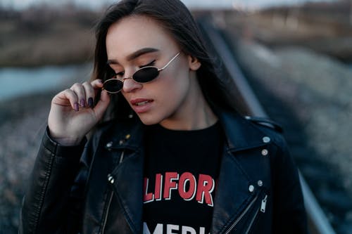 有关人, 太陽眼鏡, 女人的免费素材图片