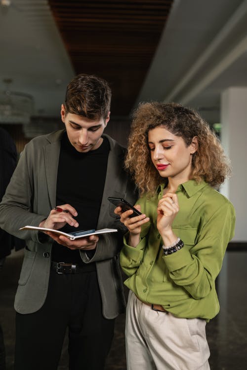 有关人, 垂直拍摄, 女人的免费素材图片
