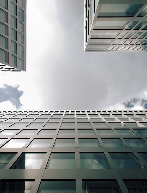 有关低角度拍攝, 垂直拍摄, 城市的免费素材图片