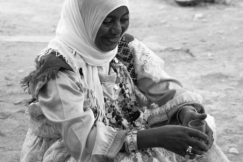 有关人, 传统服装, 單色的免费素材图片