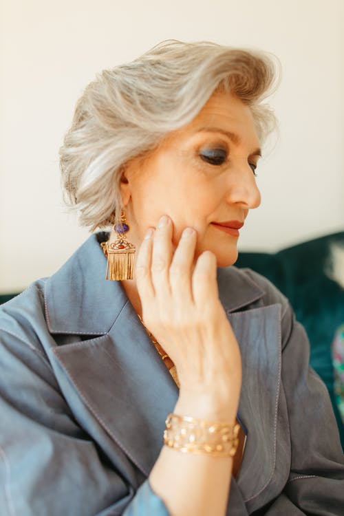 有关優雅, 垂直拍摄, 女士的免费素材图片