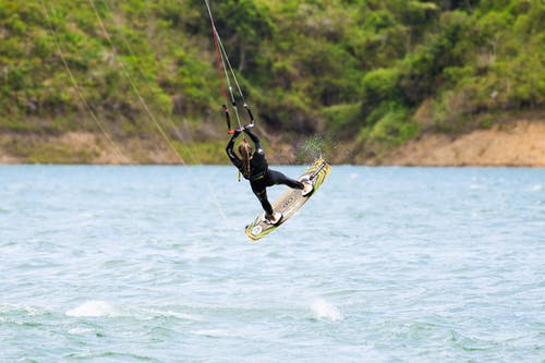 有关wakeboarder, 娛樂, 戶外的免费素材图片