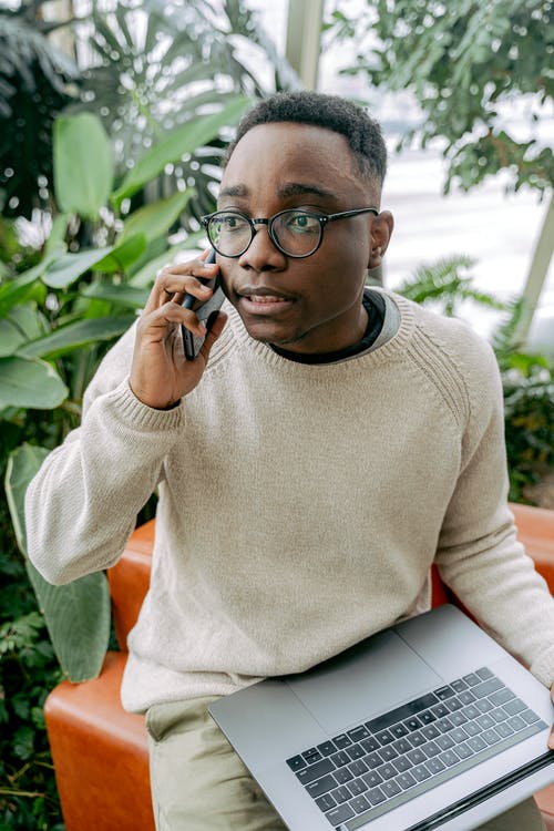 有关坐, 垂直拍摄, 小工具的免费素材图片