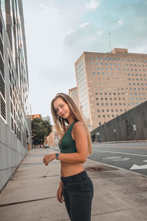 有关人行道, 側面圖, 垂直拍摄的免费素材图片