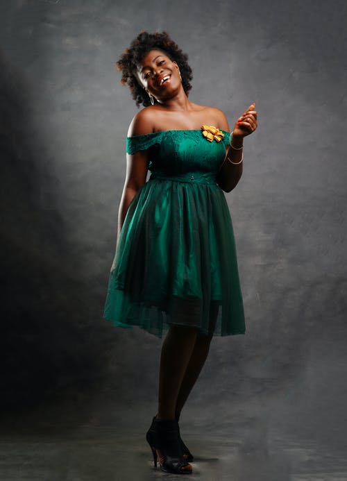 有关優雅, 垂直拍摄, 工作室拍摄的免费素材图片