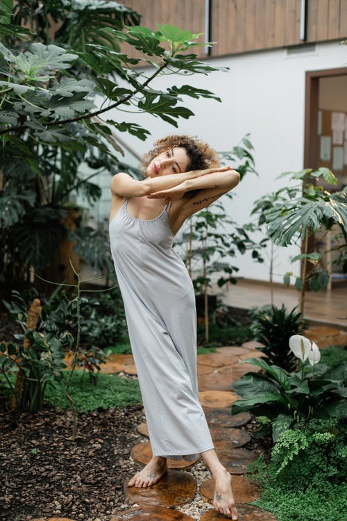 有关一起, 倚, 垂直拍摄的免费素材图片