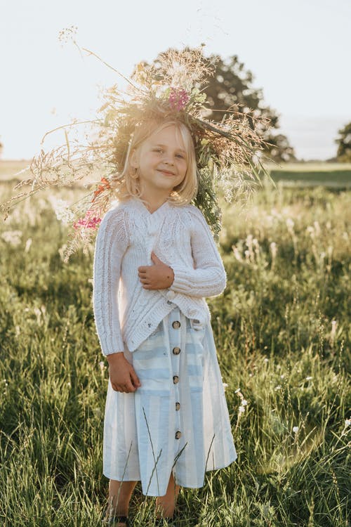 有关兒童, 垂直拍摄, 女孩的免费素材图片