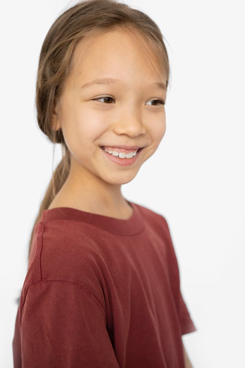 有关兒童, 圆领t恤, 垂直拍摄的免费素材图片