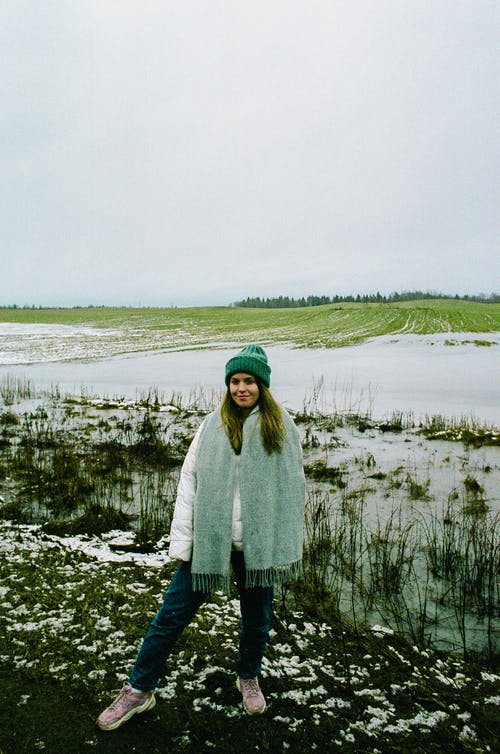 有关（頂部有小羊毛球的）羊毛帽子, フグカサコ, 圍巾的免费素材图片