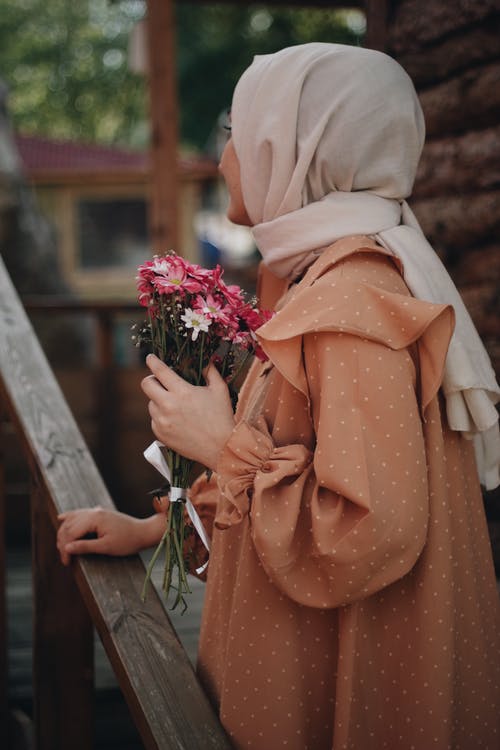 有关圓點連衣裙, 垂直拍摄, 女人的免费素材图片