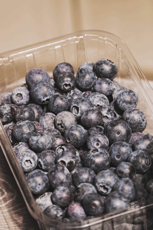 有关健康飲食, 垂直拍摄, 塑料容器的免费素材图片