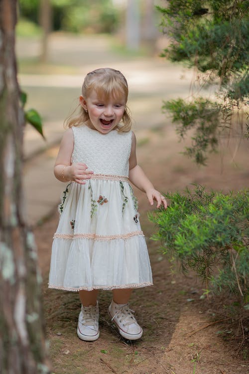 有关兒童, 公園, 垂直拍摄的免费素材图片