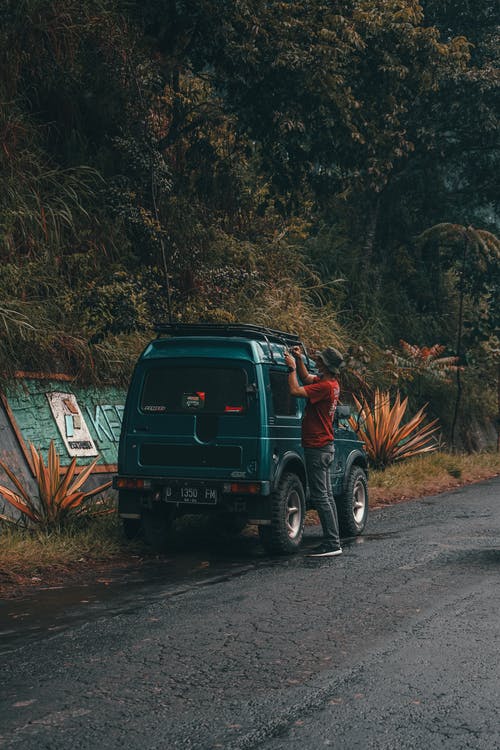 有关交通系統, 人, 停的免费素材图片