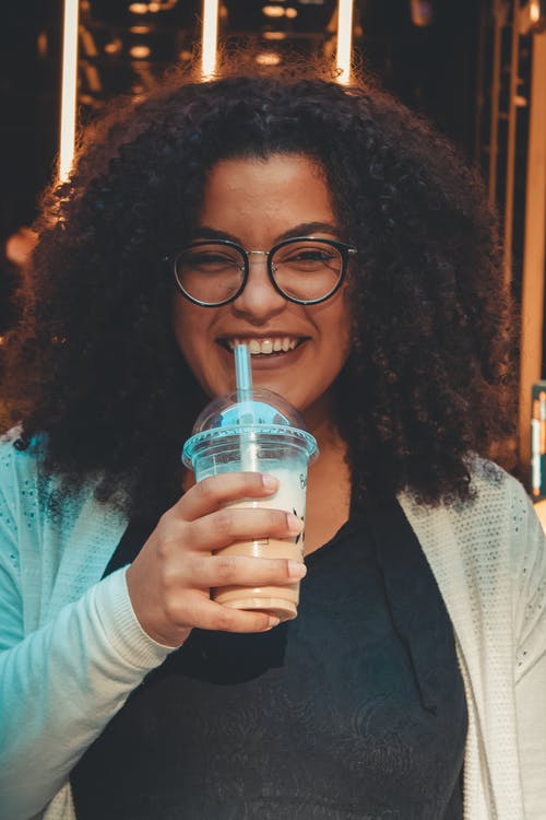 有关一次性杯子, 喝, 垂直拍摄的免费素材图片