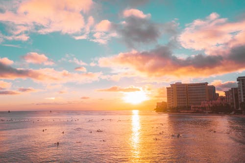 有关側面, 反射, 地平線的免费素材图片