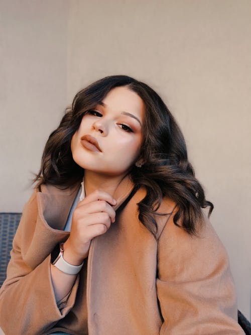 有关光鮮亮麗, 垂直拍摄, 大衣的免费素材图片