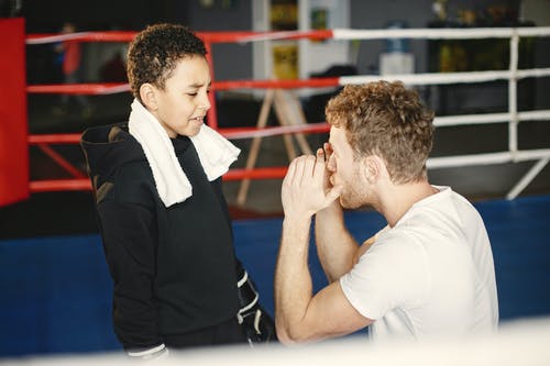 有关人, 室內, 小孩的免费素材图片