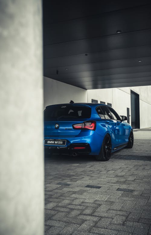 有关m135i, 交通系統, 垂直拍摄的免费素材图片