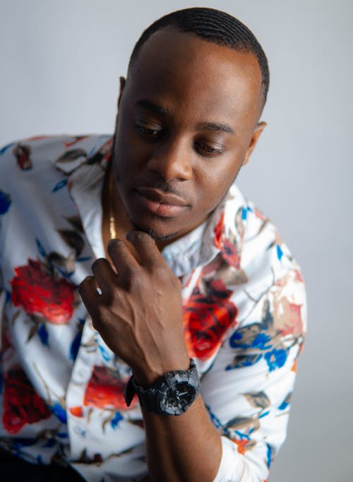 有关人, 嚴肅, 垂直拍摄的免费素材图片