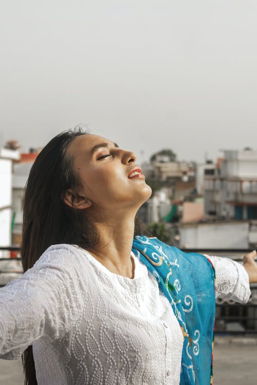 有关享受, 圍巾, 垂直拍摄的免费素材图片