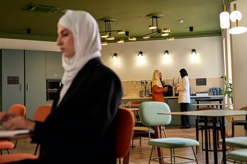 有关享受, 坐, 多色的的免费素材图片